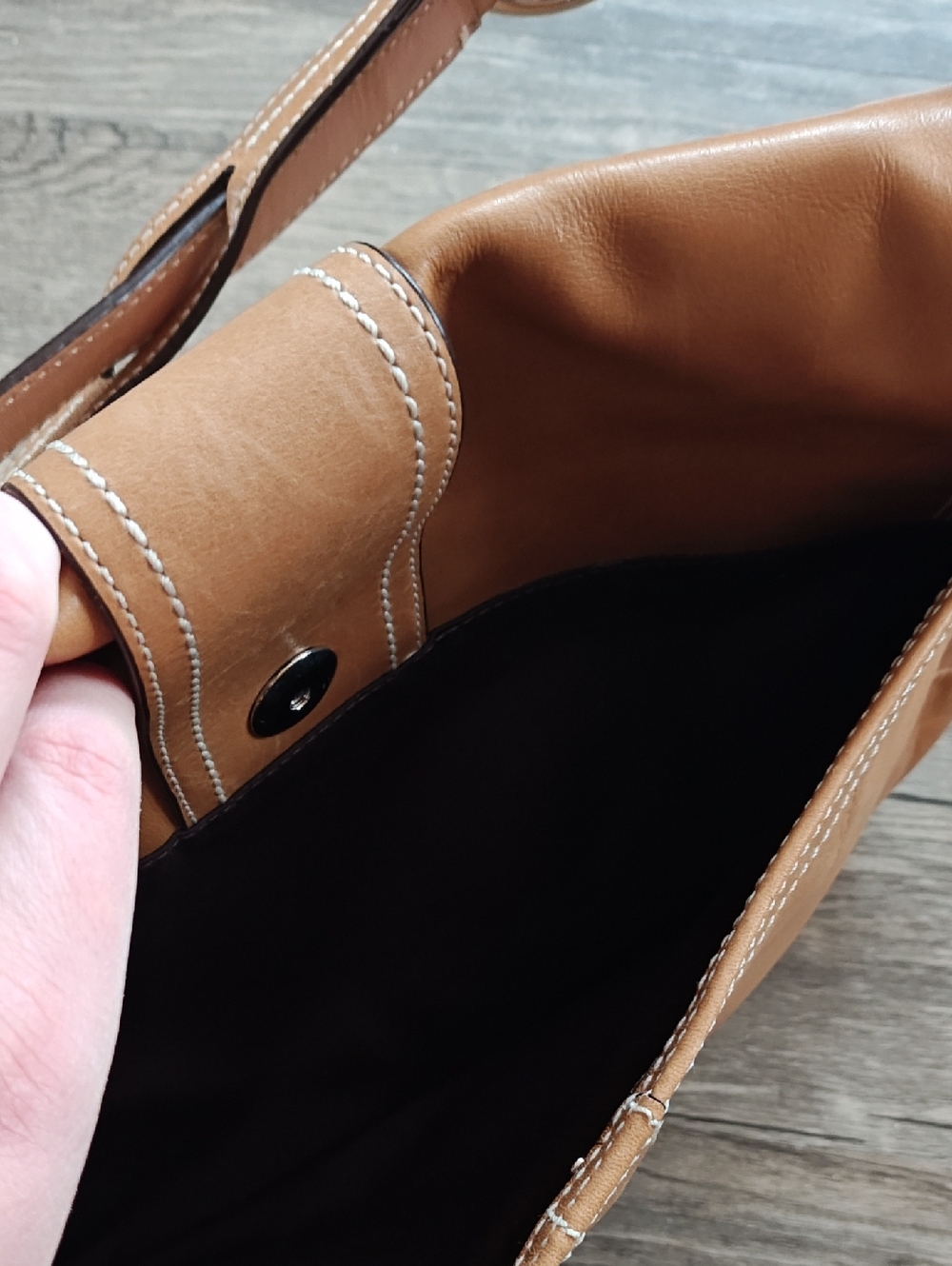 Vintage Coach Leather Shoulder Bag - Picture 3 of 9